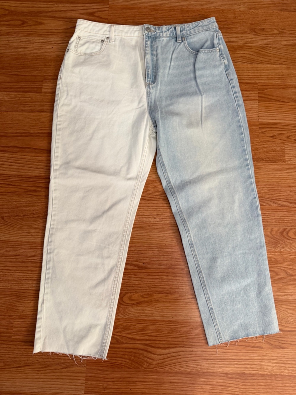 No Boundaries Two Color Jeans